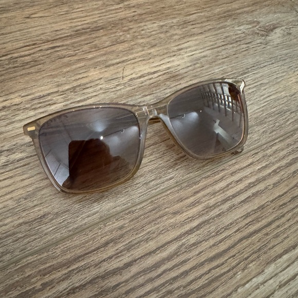 Authentic Chanel Sunglasses - Picture 8 of 8